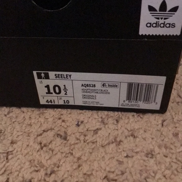 Adidas mens seeley shoes - Picture 5 of 7